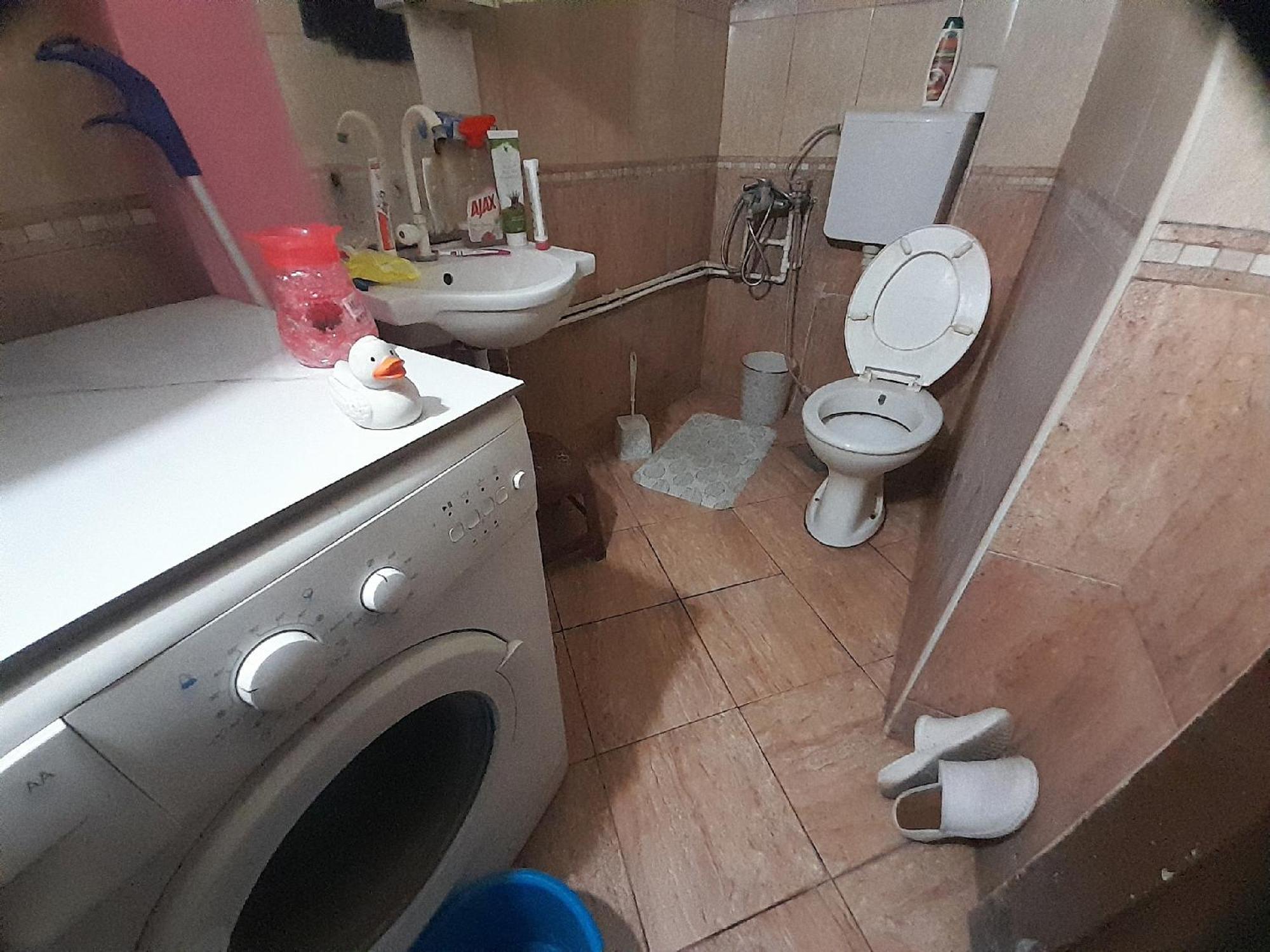 Bed and Breakfast Adem'S Cozy Terrace Retreat Skopje Esterno foto